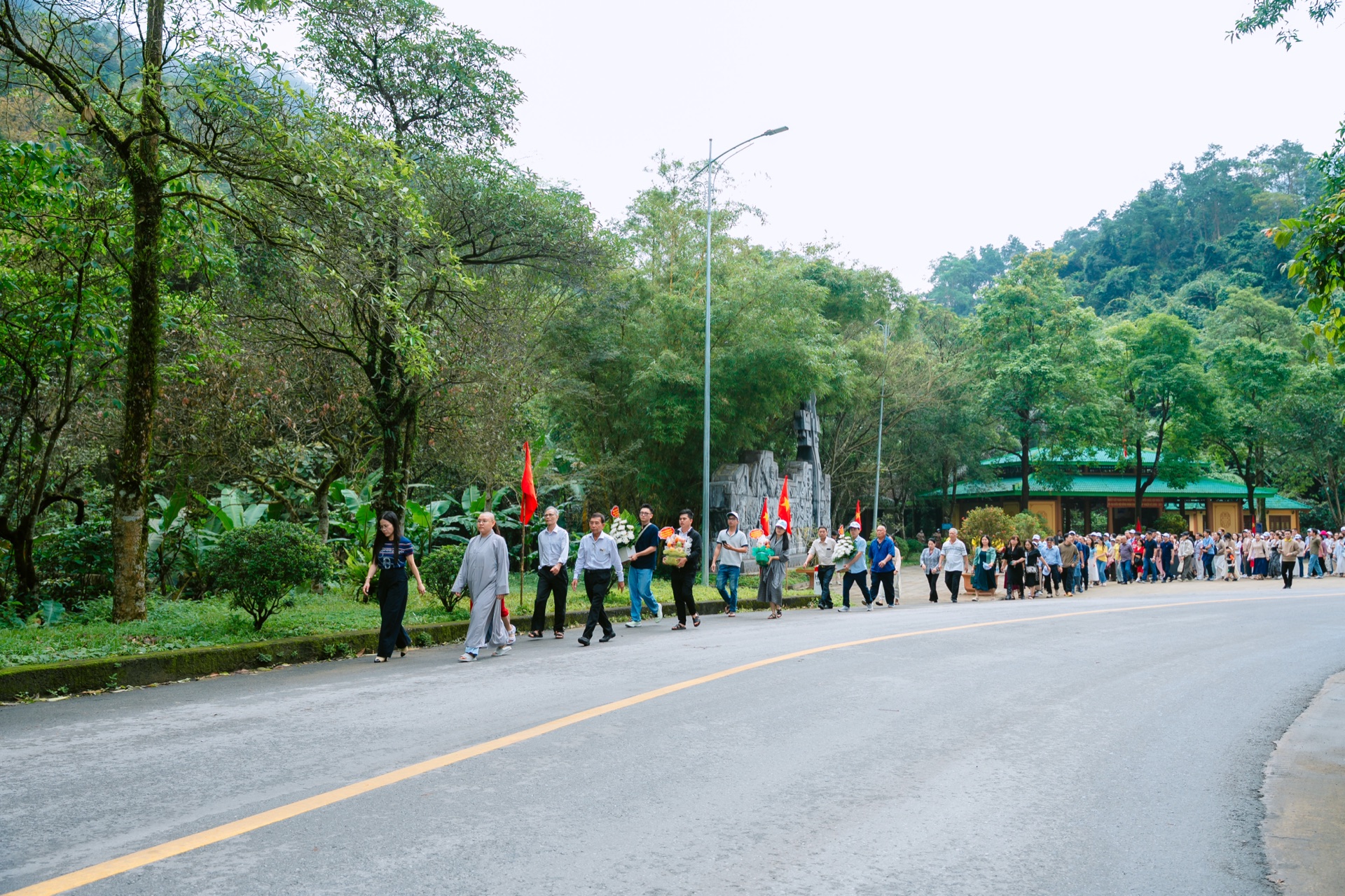 Bí Quyết Chụp Ảnh Photo Tour Bắt Trọn Thần Thái & Khoảnh Khắc Tự Nhiên Của Du Khách